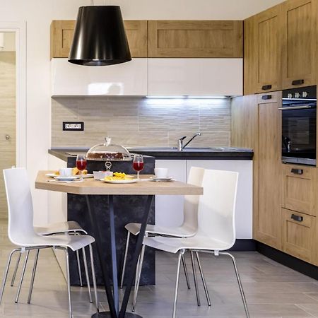 Bandiera 68 Apartment Cagliari Bagian luar foto