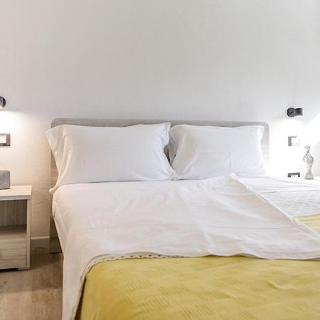 Bandiera 68 Apartment Cagliari Bagian luar foto