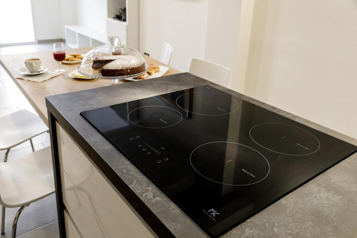Bandiera 68 Apartment Cagliari Bagian luar foto