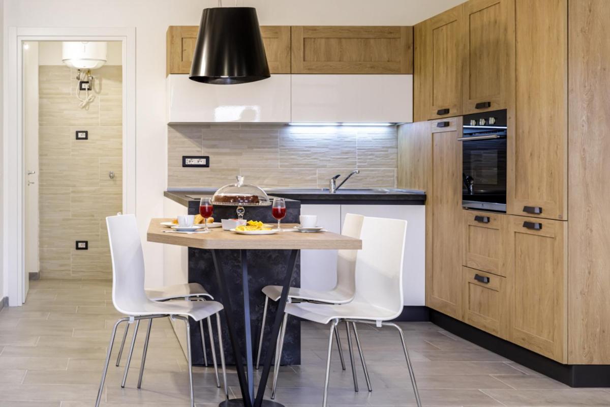 Bandiera 68 Apartment Cagliari Bagian luar foto