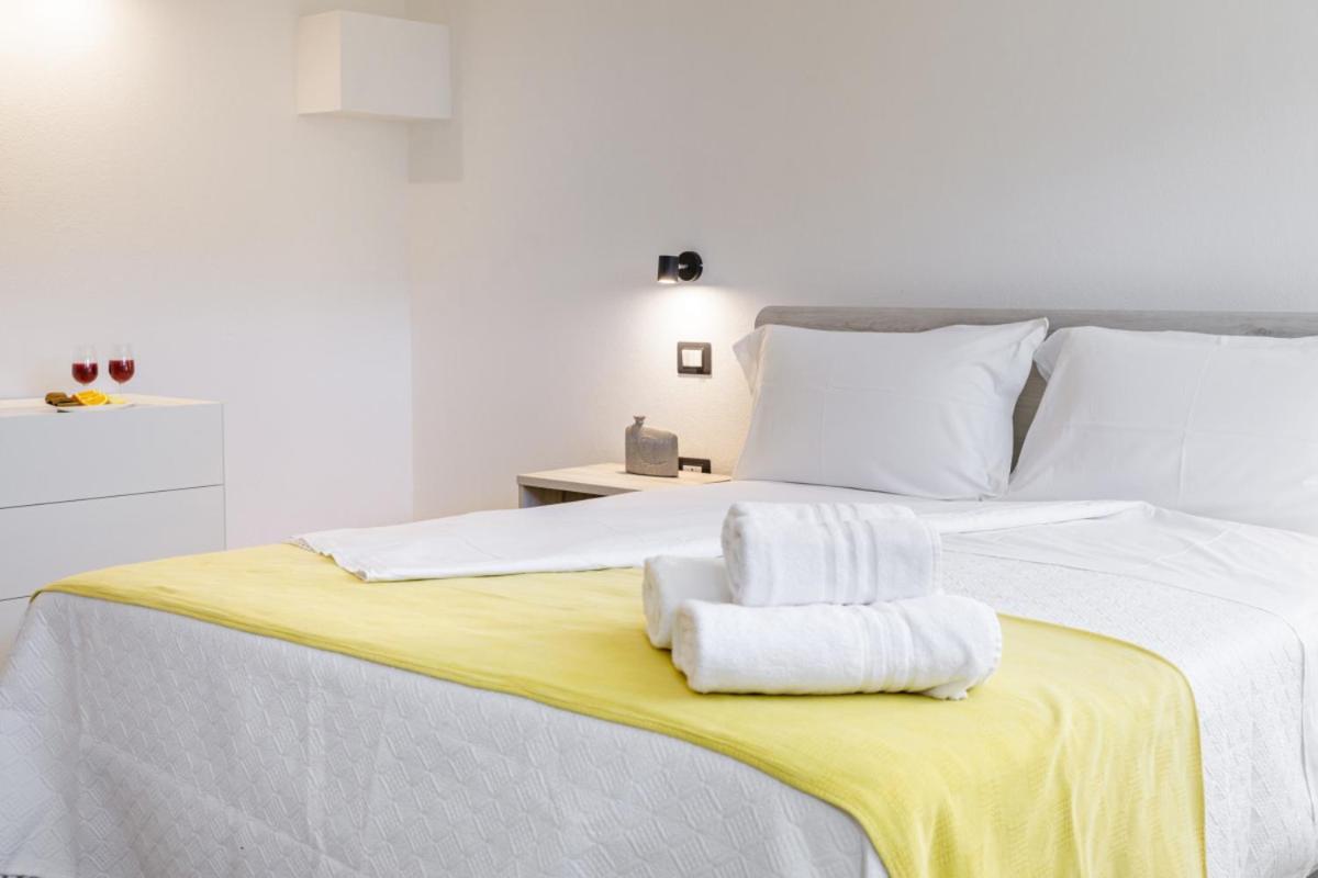 Bandiera 68 Apartment Cagliari Bagian luar foto