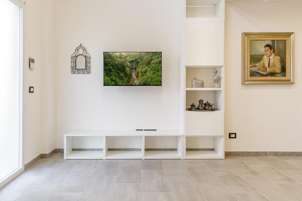 Bandiera 68 Apartment Cagliari Bagian luar foto